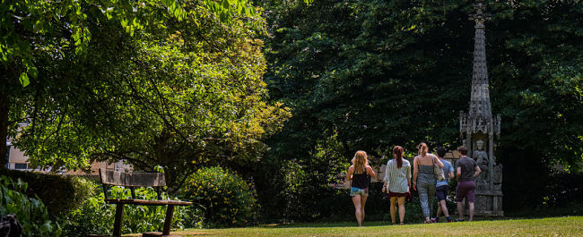 students in Berkeley Sq banner 650x265